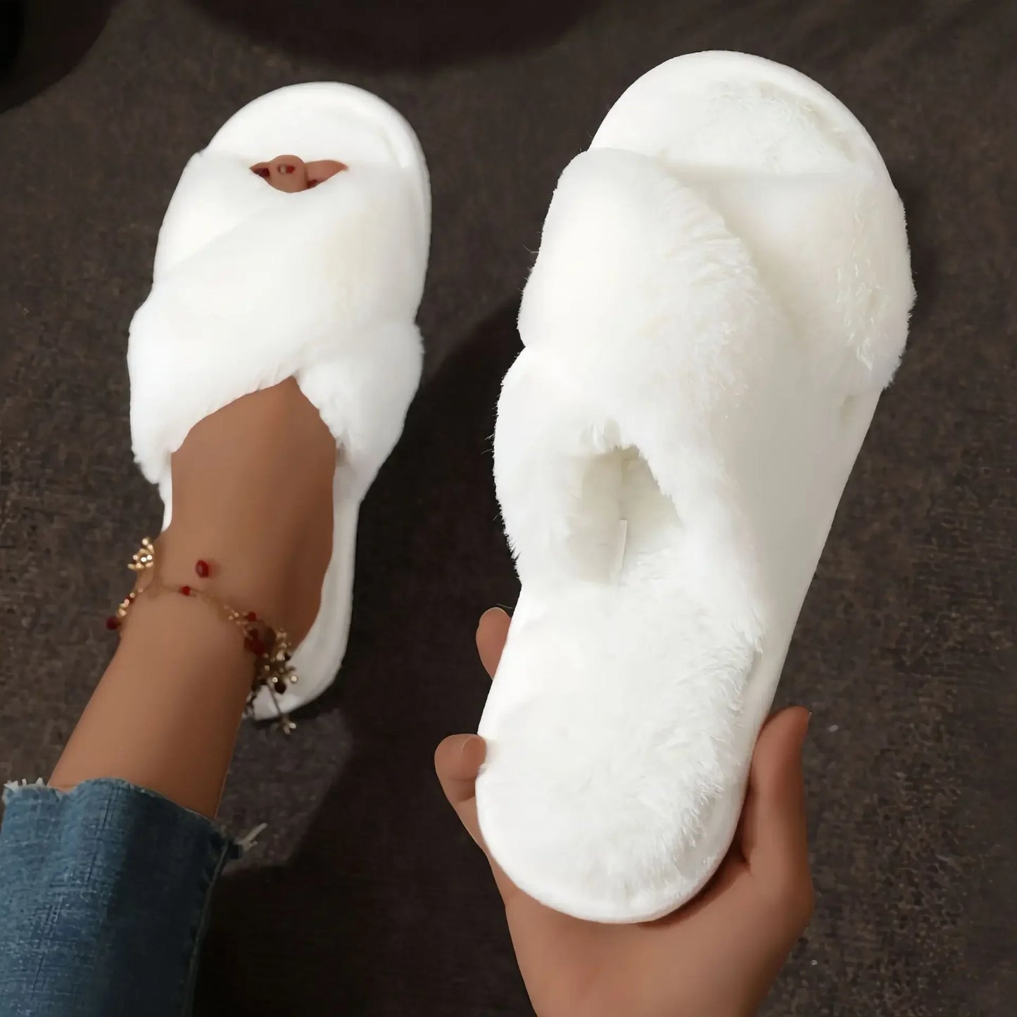 MovaLira™ CloudCross Cozy Slippers