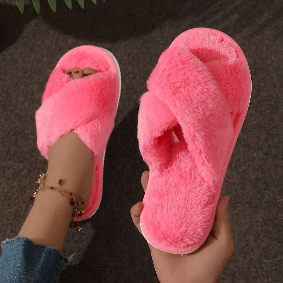 MovaLira™ CloudCross Cozy Slippers